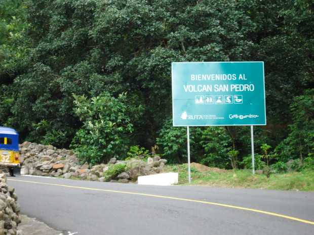 im23 - carretera hacia el volcan 1